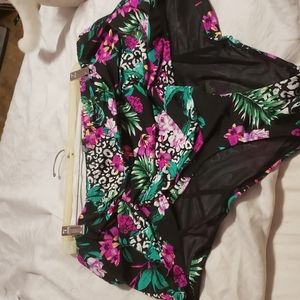 Torrid Tropical Floral Print Bottoms